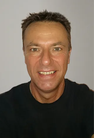 Billede af Frank Kristensen, Gravermedhjælper